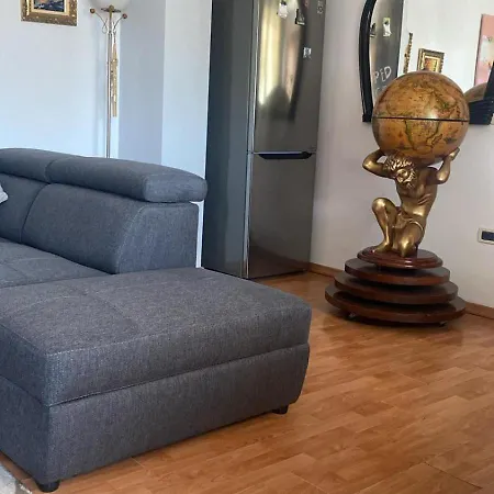 Flori Penthouse Center P2 * Tirana