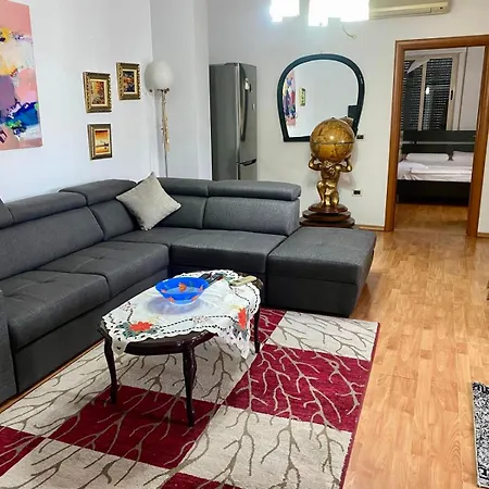 Flori Penthouse Center P2 Tirana